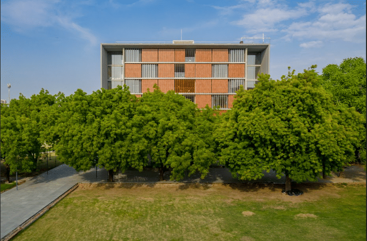Ahmedabad University, Amrut Mody School of Management Campus Infrastructure photo 5